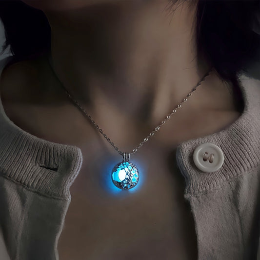 Hollow Open Lucky Tree Noctilucent Necklace Women